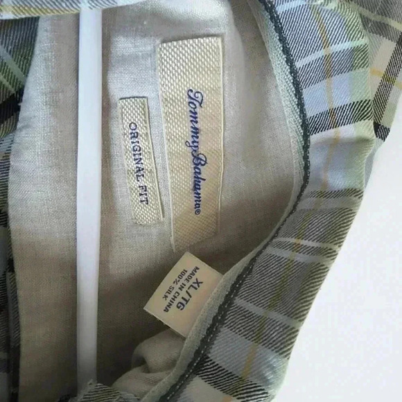 Tommy Bahama Original Fit 100% Silk Shirt - Picture 3 of 4